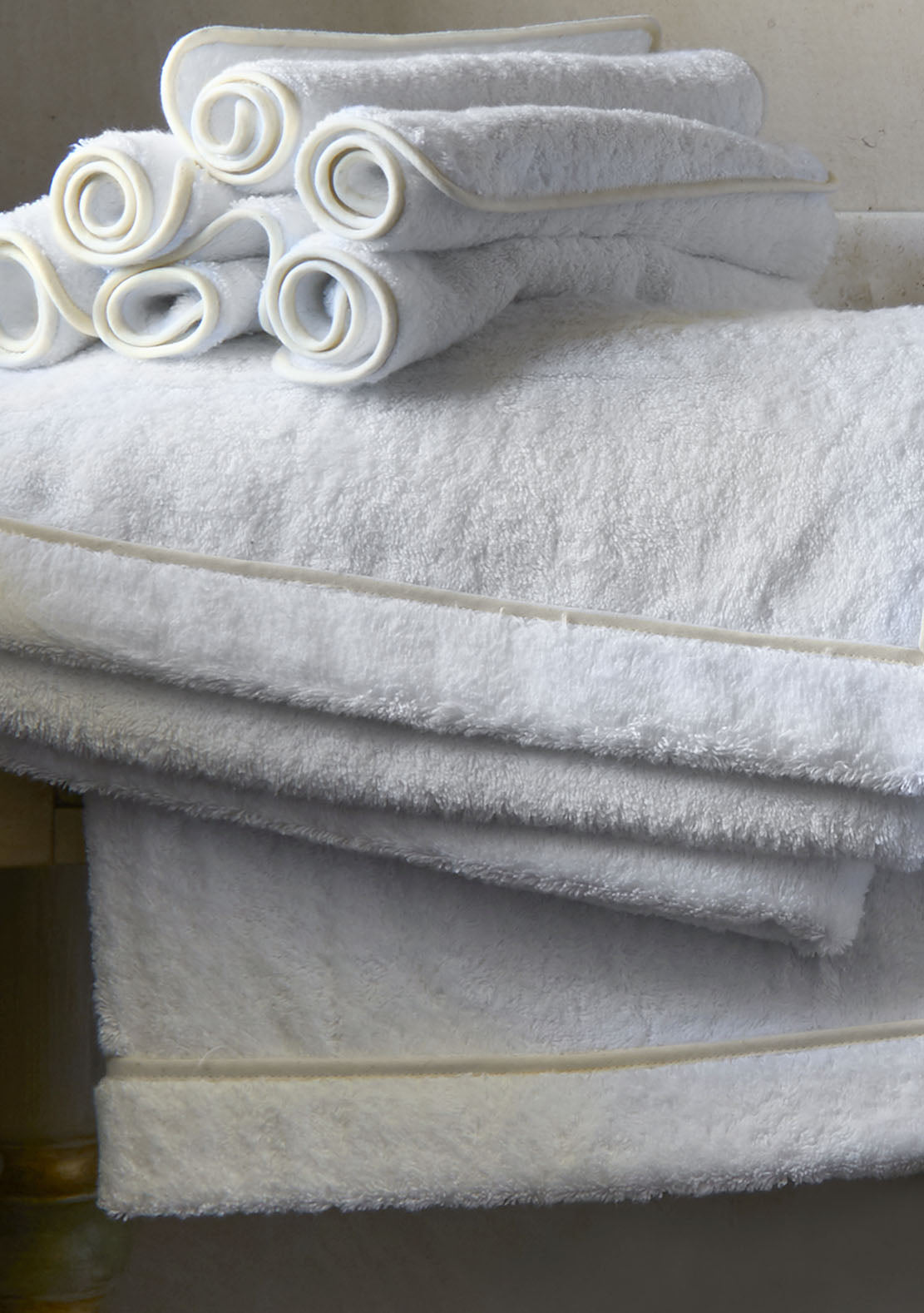Brooklin Model Set of towel, face and guest towel, washcloths and bathrobe