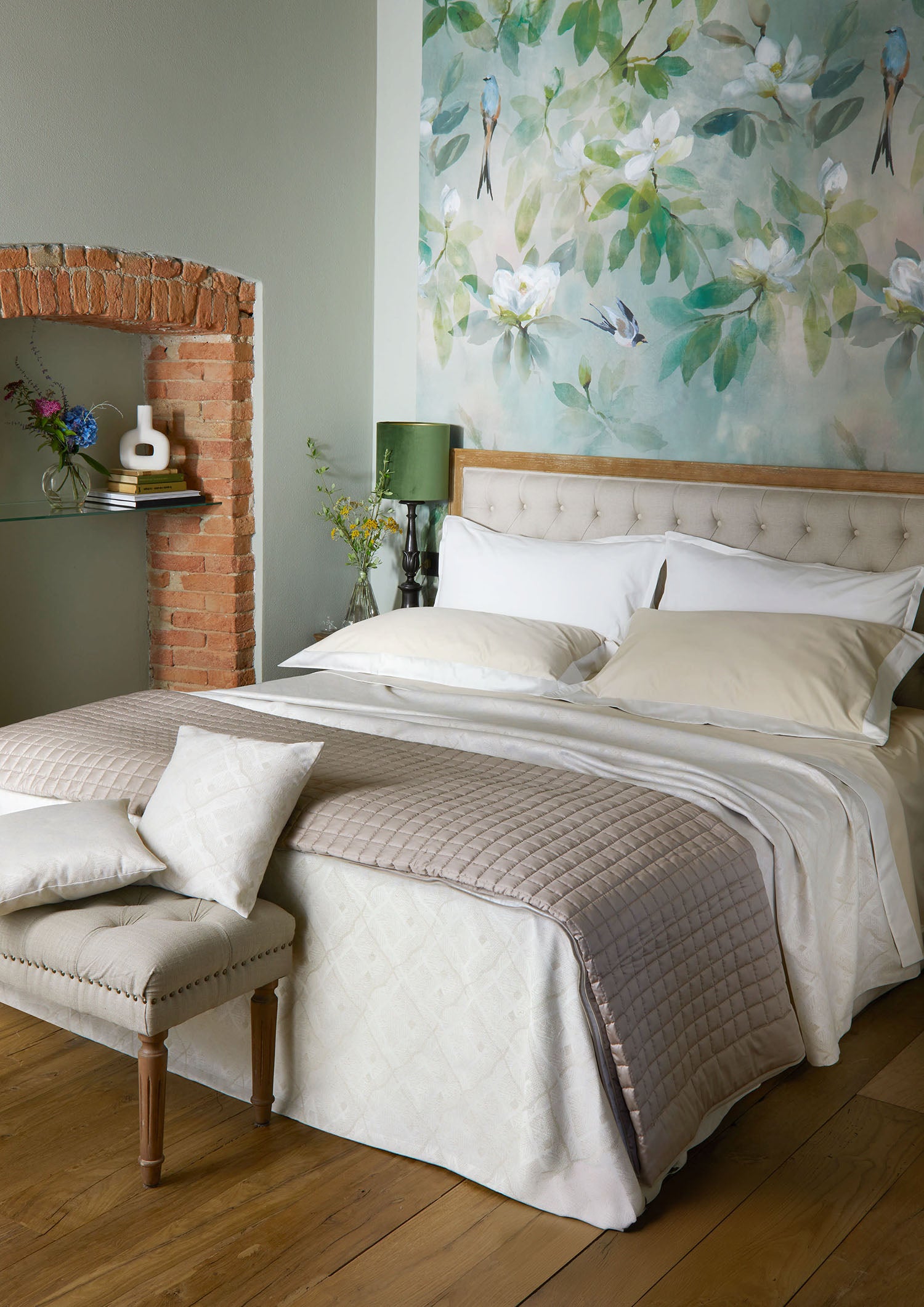 Complete Paris Model Sheet Set In Cotton Satin