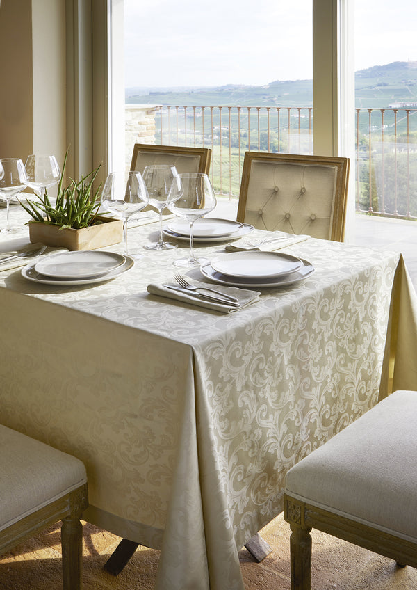 Eleganze Model Tablecloth and Napkins in Flanders Jacquard Cotton