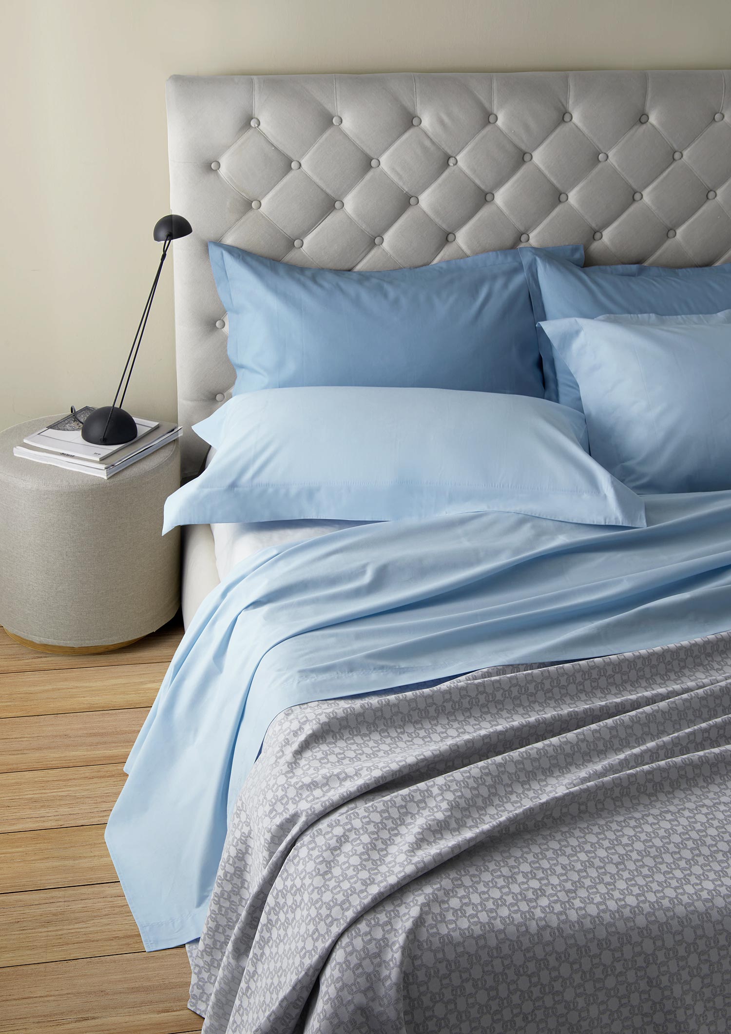 Complete Gaia Model Sheet Set In Cotton Percale With Double Stitching